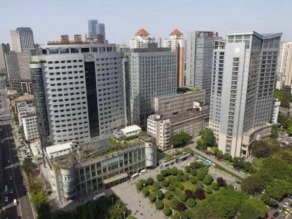 1723593065707509.jpg 重庆医科大学第一附属医院.jpg