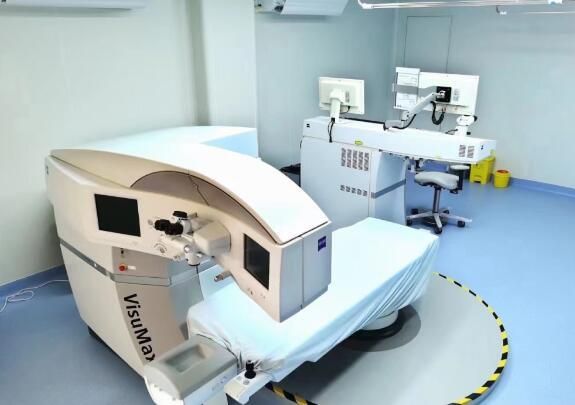 1724577081295561.jpg 蔡司全飞秒机器3.jpg